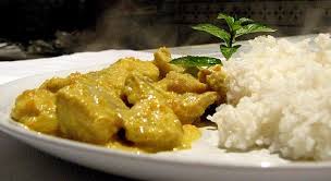 Prepara un riquisimos pollo al curry con arroz